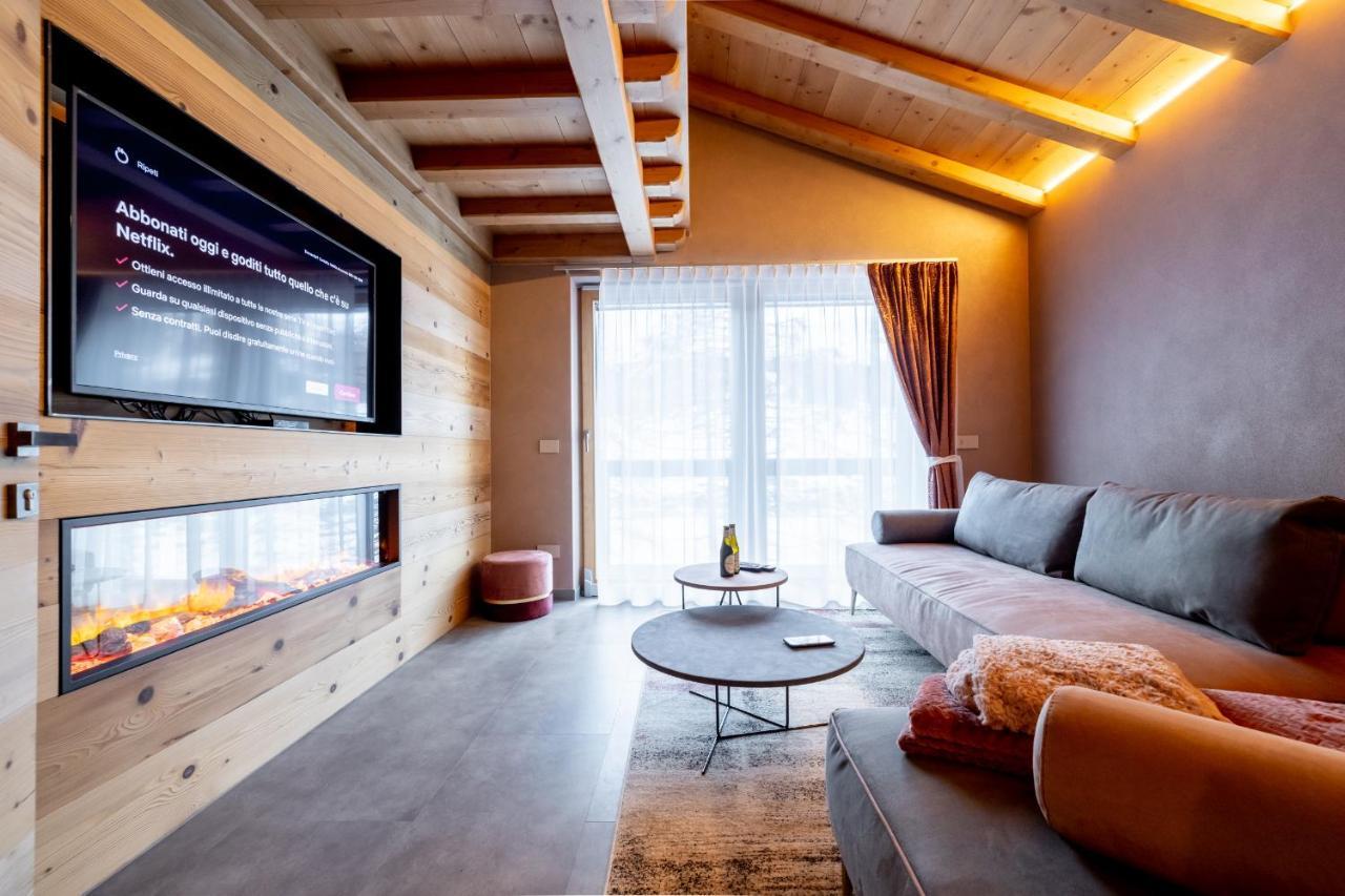 Chalet Imbosc'Che - 5 Beautiful Rooms In Charming B&B Livigno Exterior photo